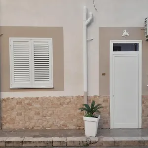 https://casa-ciccio-terrasini-favarotta.sicilyhotelsitaly.net